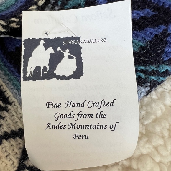 Beautiful Hand-Crafted Blue Alpaca Wool Hat from the Andes Mountains of Peru NWT